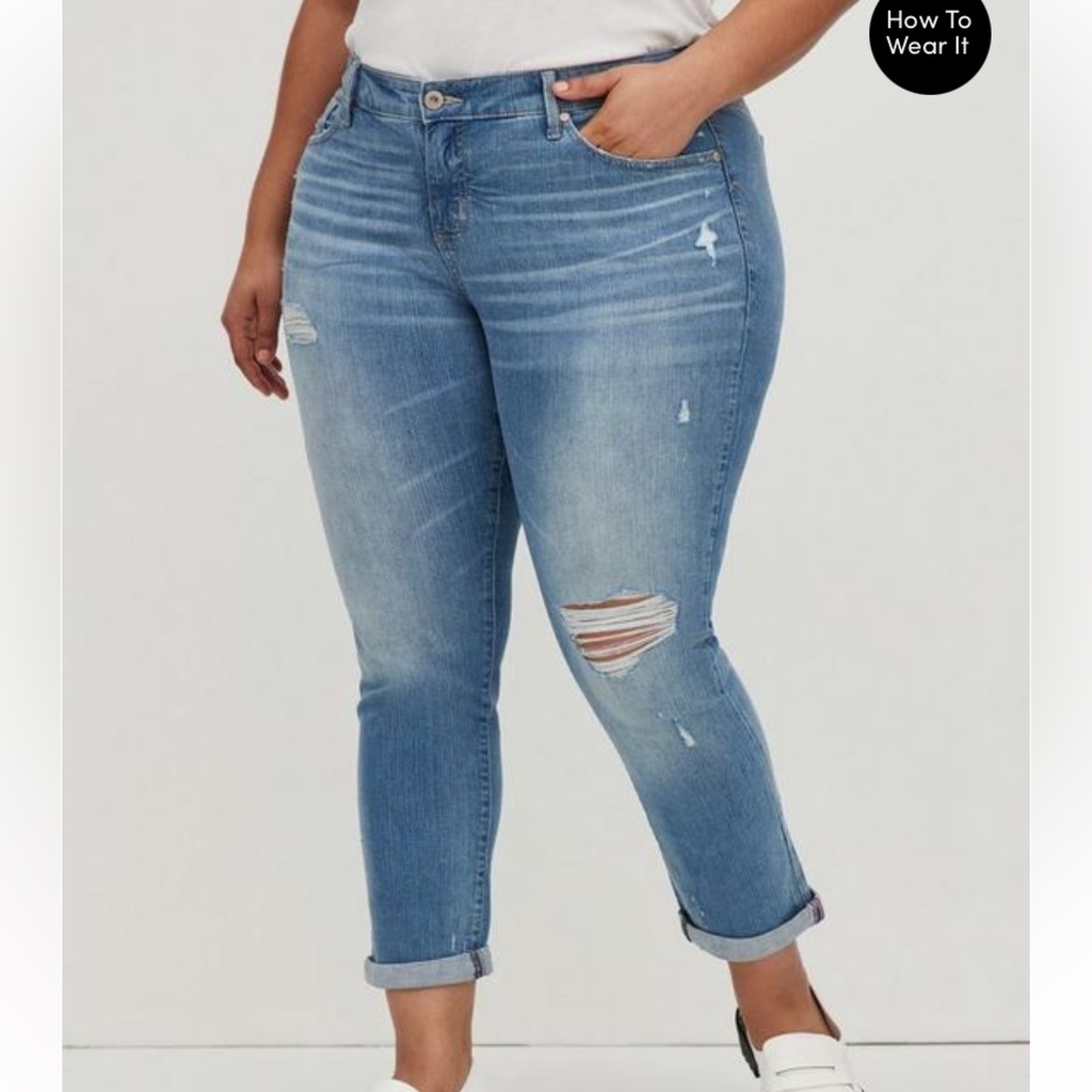 Torrid size 20 boyfriend straight stretch jeans NWT